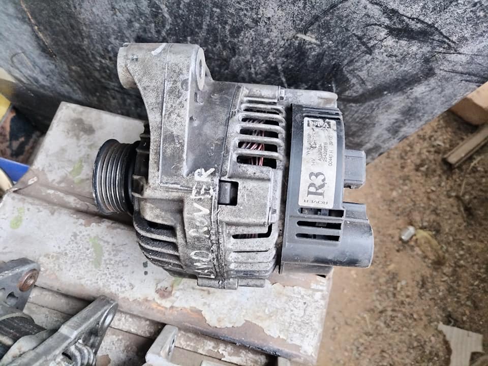 Land Rover alternator Call or WhatsApp me - Private Seller Land Rover alternator Call or WhatsApp me - Private Seller