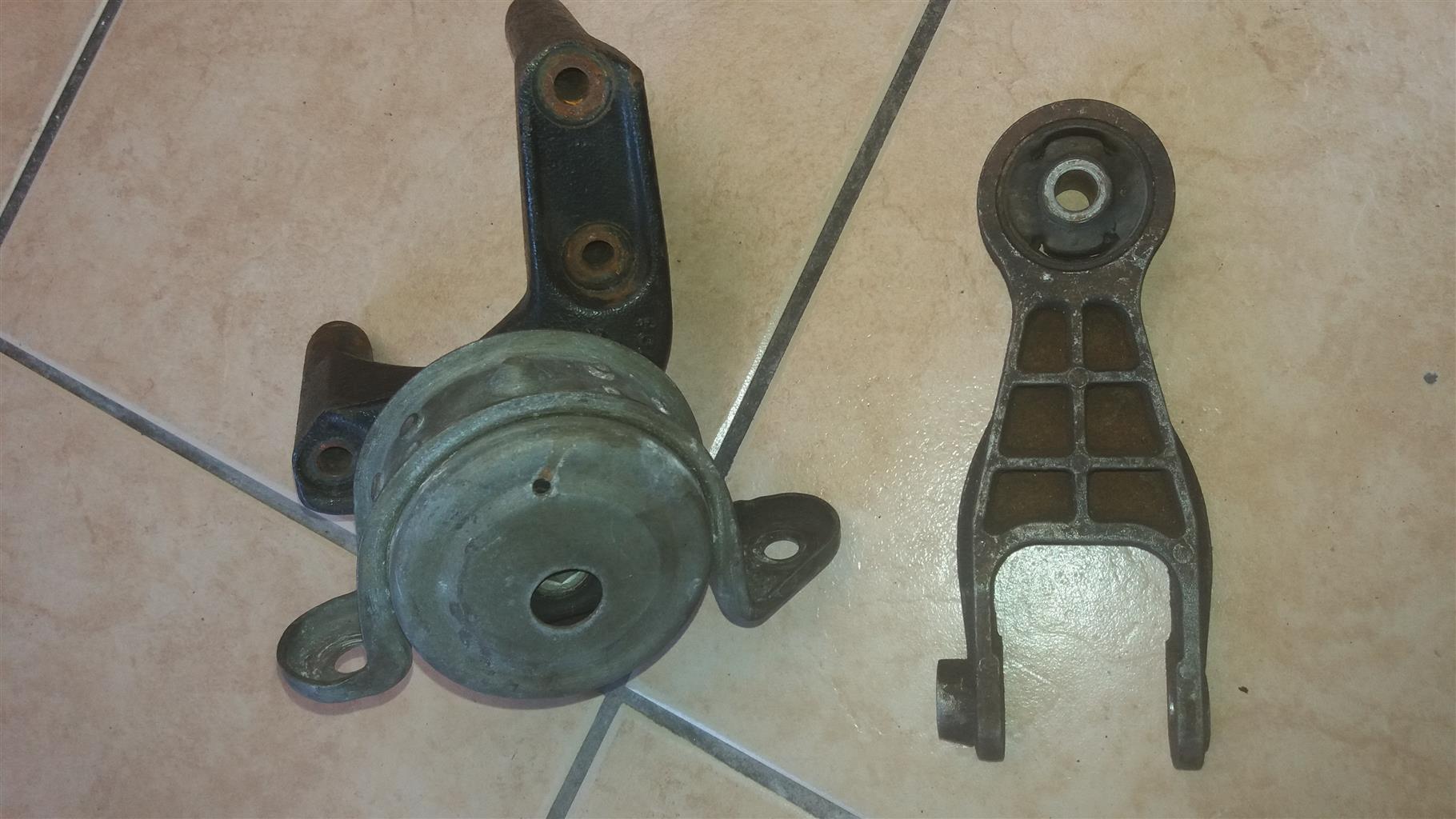 Renault 1.0L turbo parts mountings still good - Private Seller Renault 1.0L turbo parts mountings still good - Private Seller