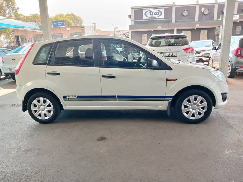 2016 FORD FIGO 1.4 HATCHBACK  Transmission: Manual  Mileage: 72000km  Fueltype: Petrol  White