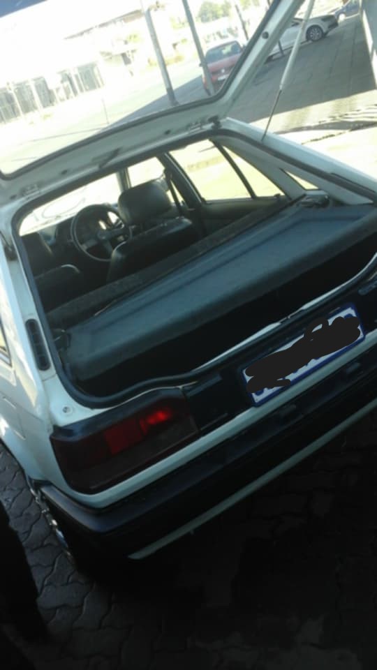 1996 MAZDA 323