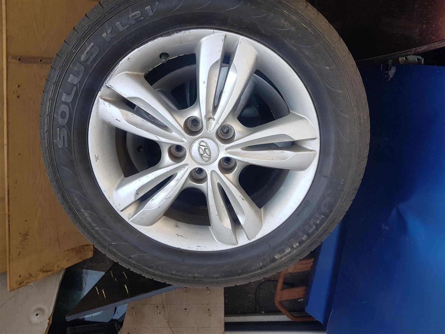 Hyundai ix35 Rims and tyres for sale - Private Seller