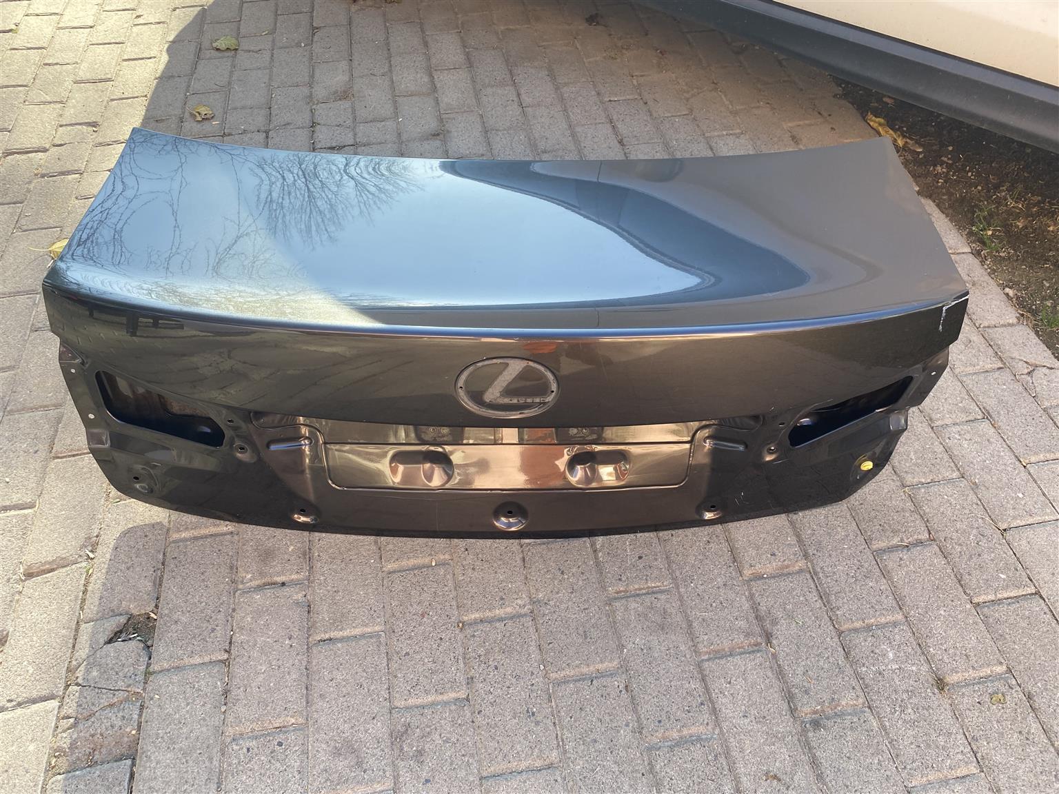 2011 LEXUS IS 250 BOOTLID FOR SALE. IN EXCELLENT CONDITION 2011 LEXUS IS 250 BOOTLID FOR SALE. IN EXCELLENT CONDITION