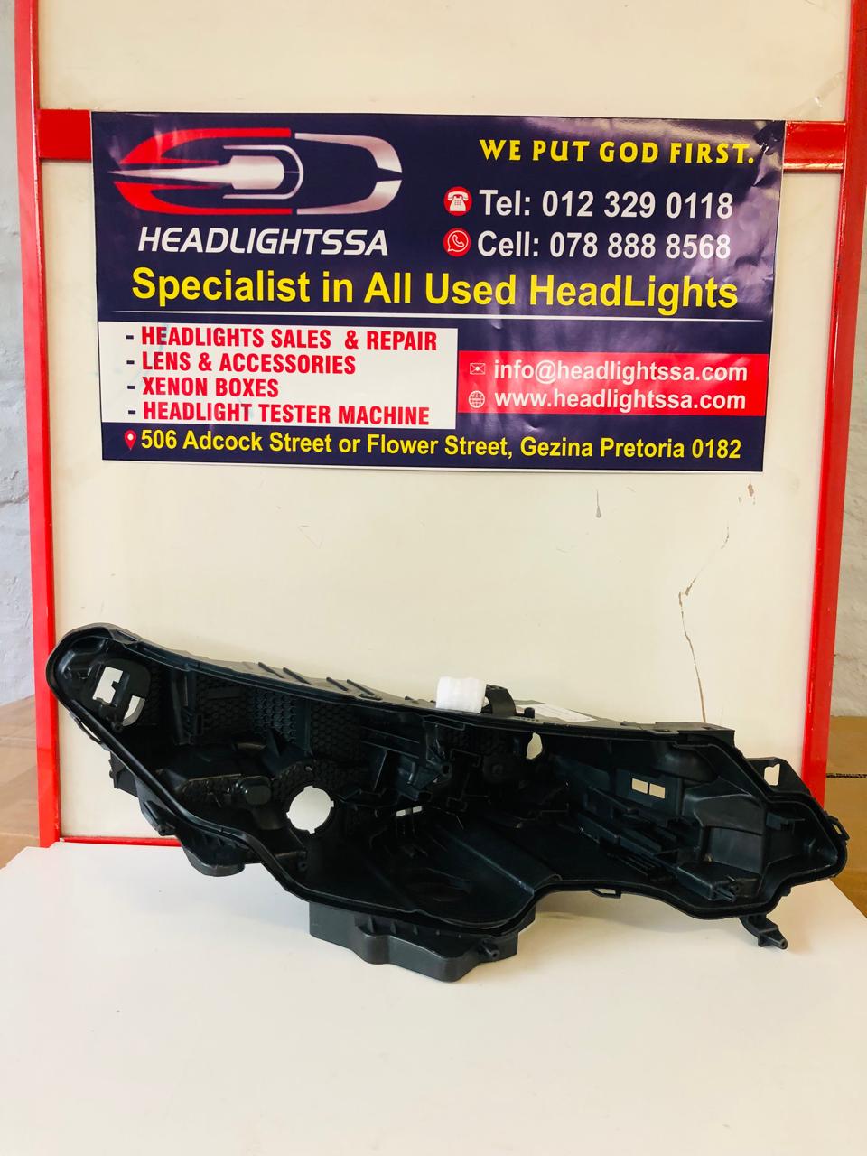 Range Rover Evoque L551 right side headlight replacement housing (2022) - Private Seller