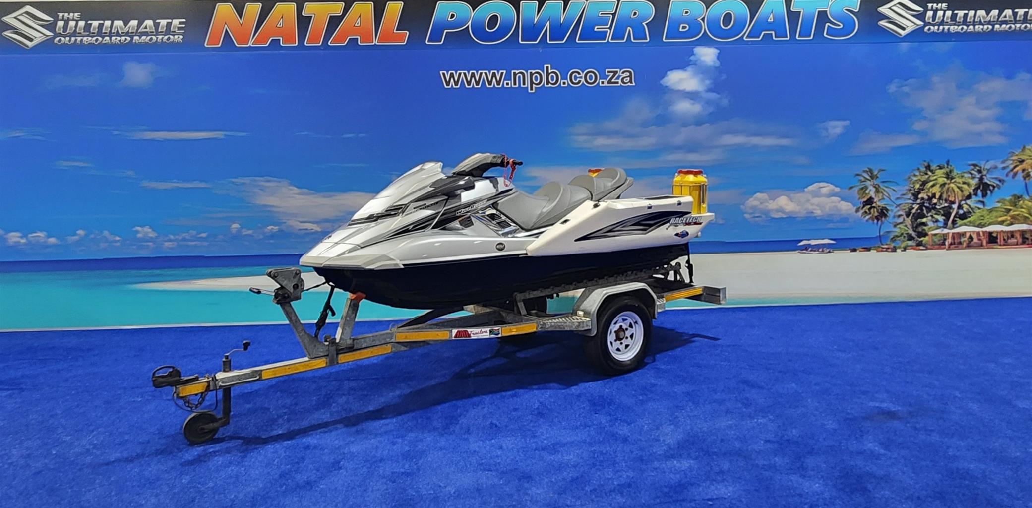 YAMAHA FX 1800 IMMACULATE HO ON TRAILER 2013 MODEL 104 HOUR