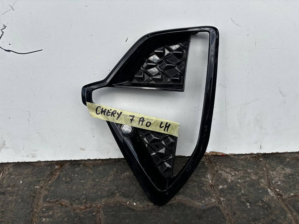 CHERY TIGGO 7PRO LEFT FOG LIGHT COVER - Private Seller CHERY TIGGO 7PRO LEFT FOG LIGHT COVER - Private Seller