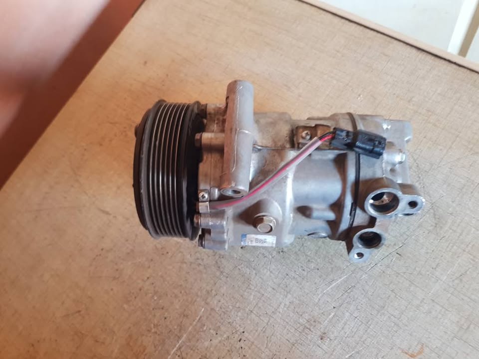 RENAULT KANGOO OR NISSAN NV250 AIRCON PUMP FORSALE