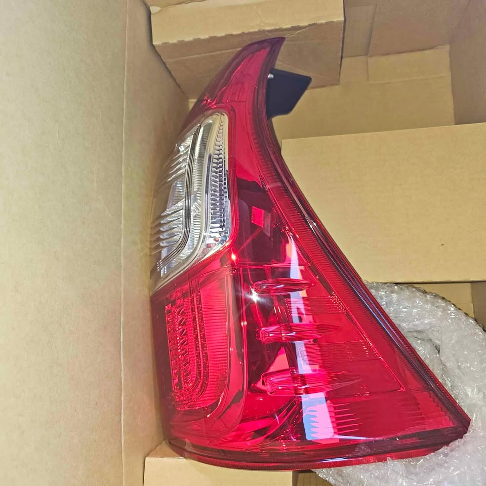 Toyota Avanza Tail Light (Left side) - Private Seller