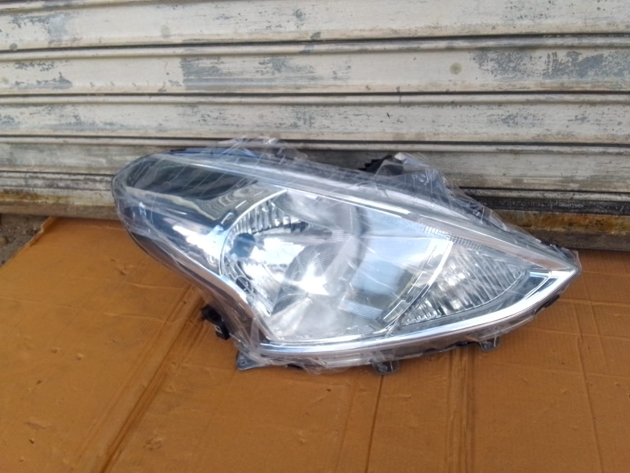 (2017-2021) NISSAN ALMERA RHS NORMAL HEADLIGHT FOR SALE - Private Seller