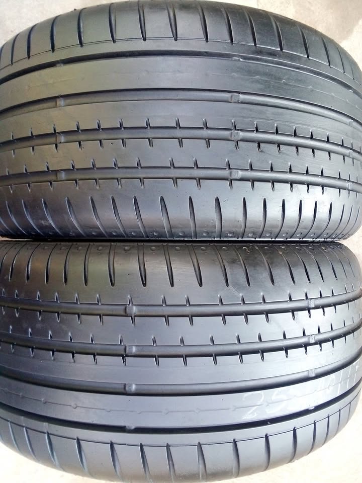 2 X 255/40/17 SSR Continental runflats tires for BMW with 95% thread life left - Private Seller