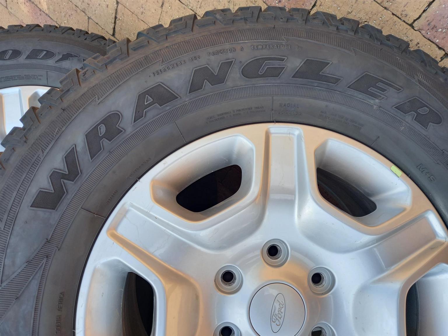 Ford Ranger Mag Rims Goodyear Wrangler 265/70/R17 with Ford Ranger Alloy Mags x 5 | Junk ...