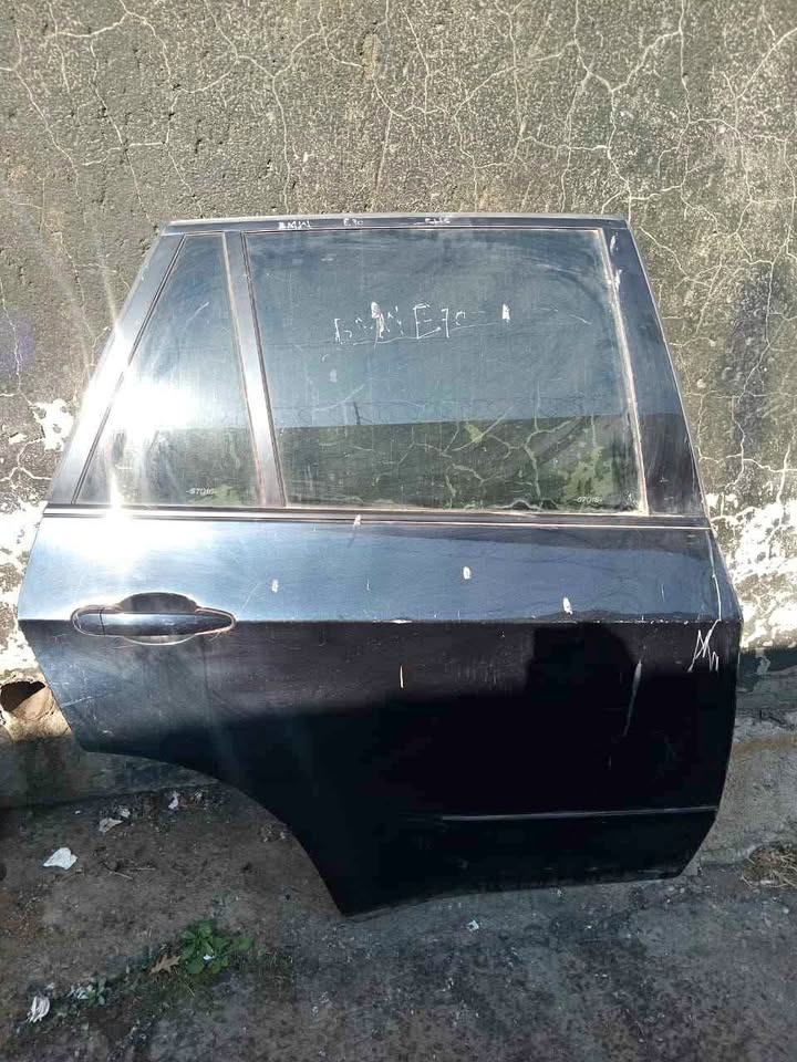 BMW E70 right hand side door - Private Seller BMW E70 right hand side door - Private Seller