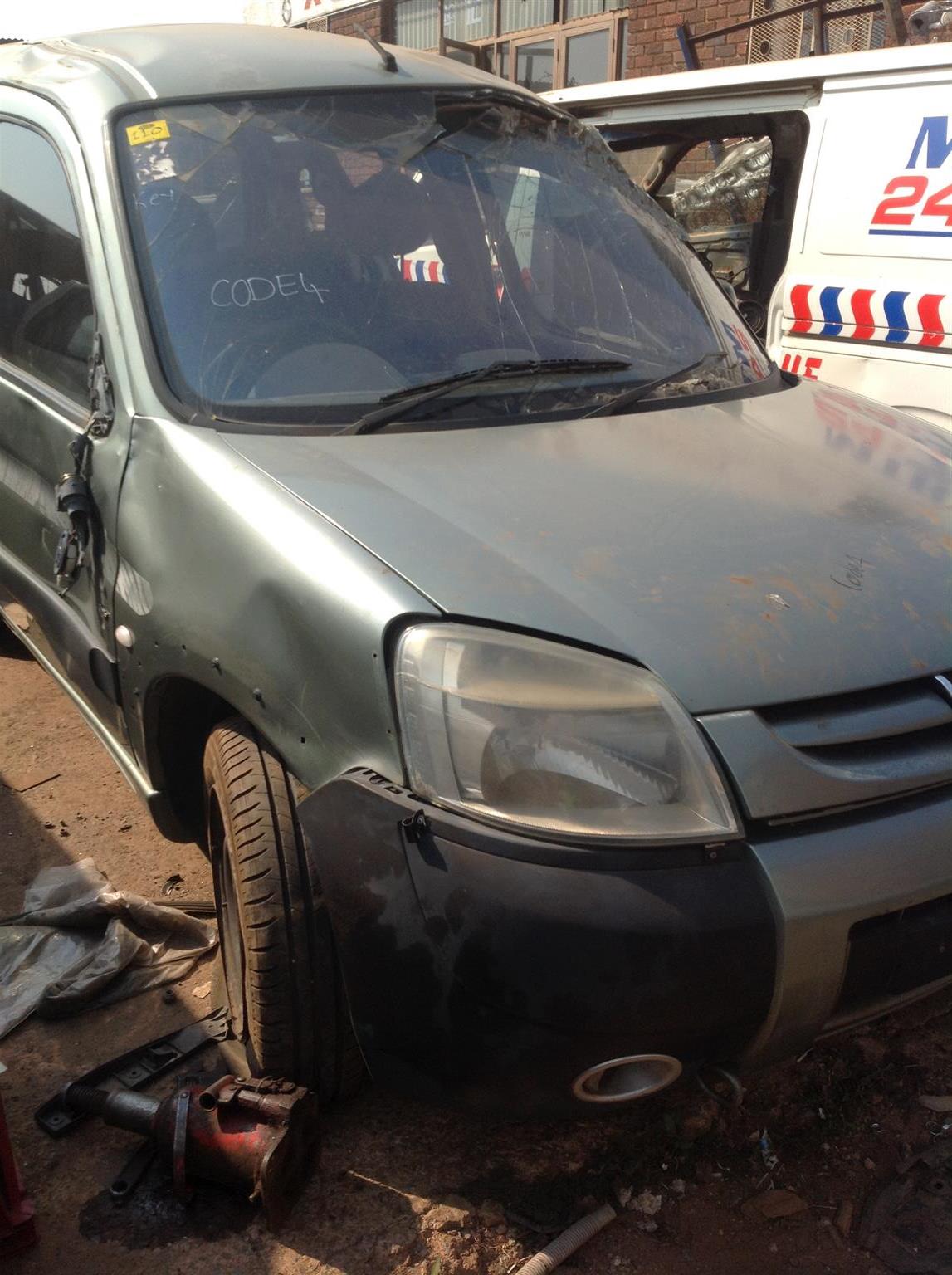 Stripping Peugeot Partner Grand Raid 2003 for Spares. - Private Seller Stripping Peugeot Partner Grand Raid 2003 for Spares. - Private Seller