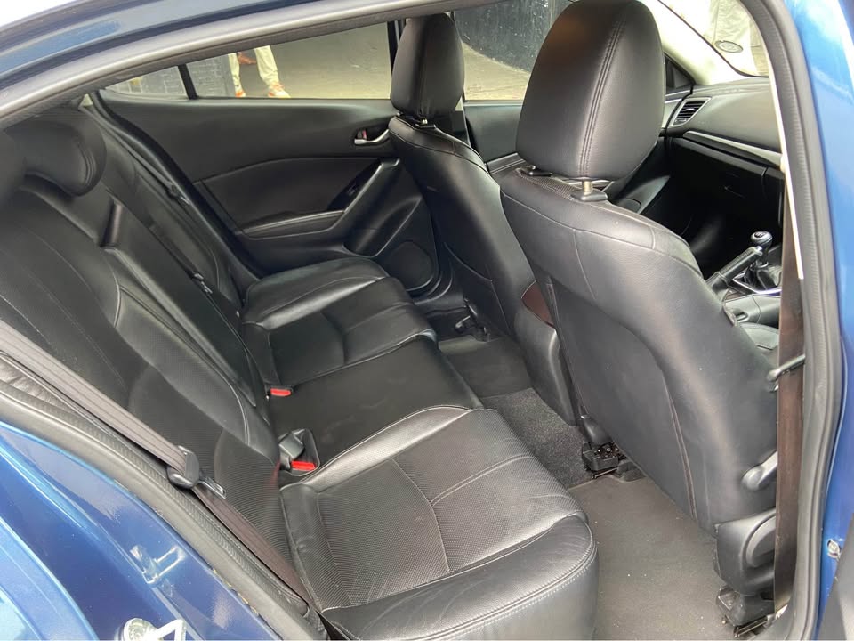 2018 Mazda 3 Manual