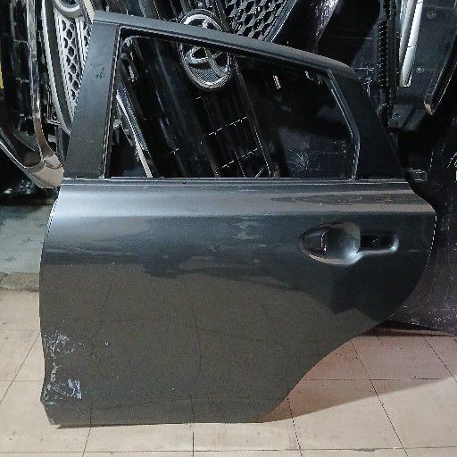 Toyota startlet door - Private Seller