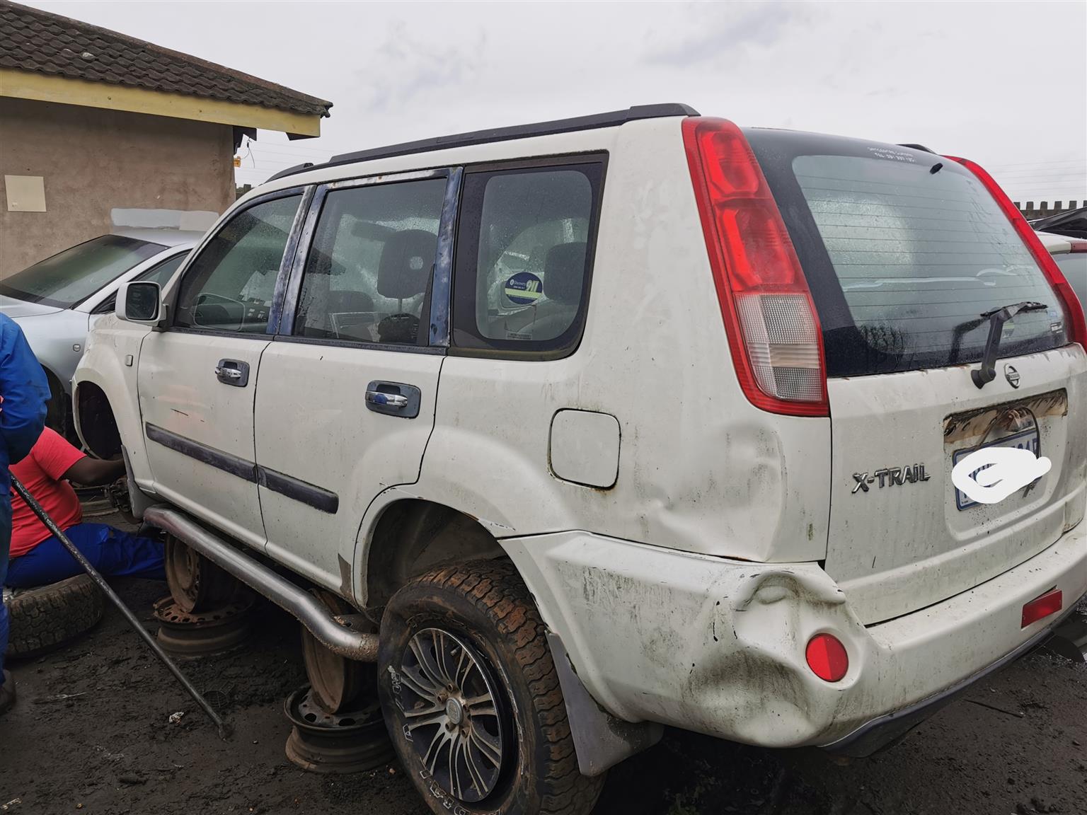 2005 Nissan X-Trail 2.0L - Stripping for Spares