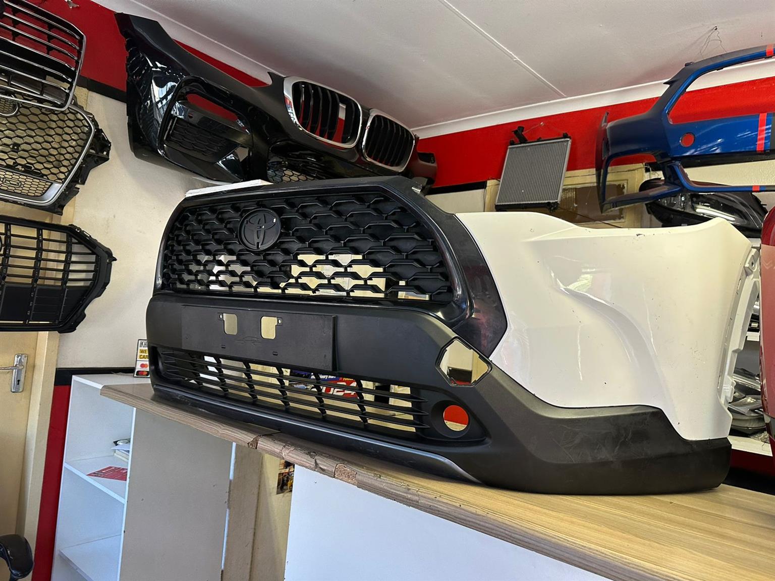 2022 TOYOTA COROLLA CROSS COMPLETE BUMPER AVAILABLE FOR SALE - Private Seller 2022 TOYOTA COROLLA CROSS COMPLETE BUMPER AVAILABLE FOR SALE - Private Seller