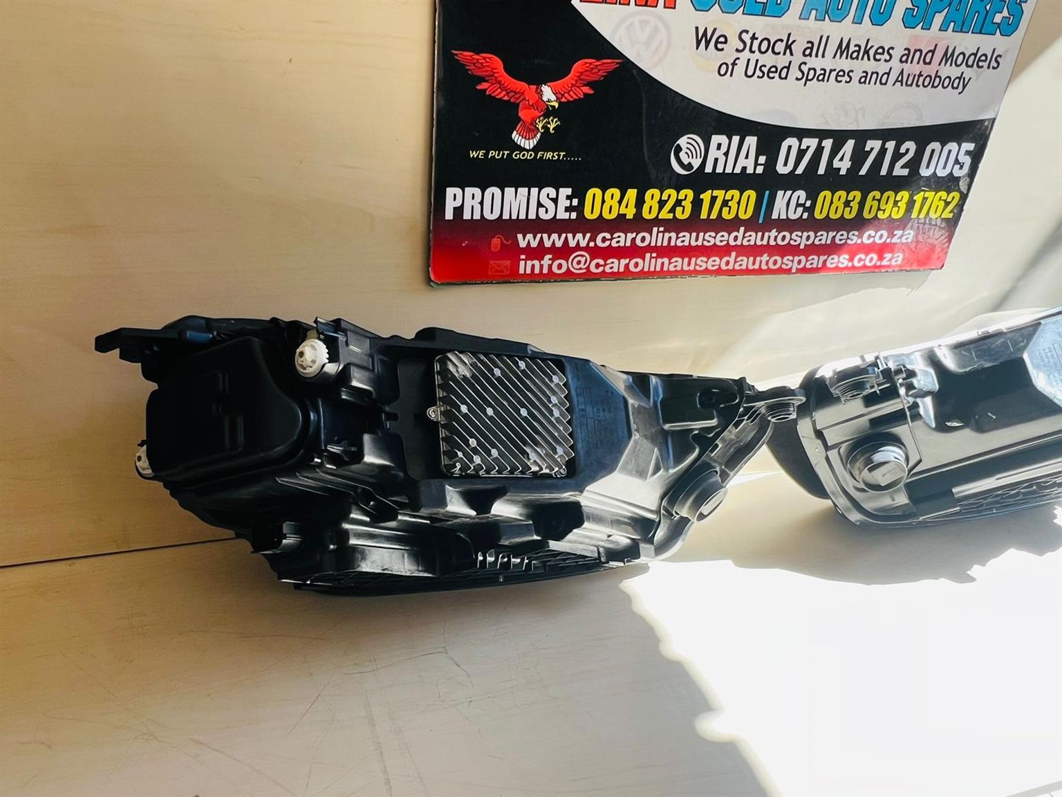 Audi Q5 facelift left and right side LED xenon headlights (2018-2024) - Private Seller Audi Q5 facelift left and right side LED xenon headlights (2018-2024) - Private Seller