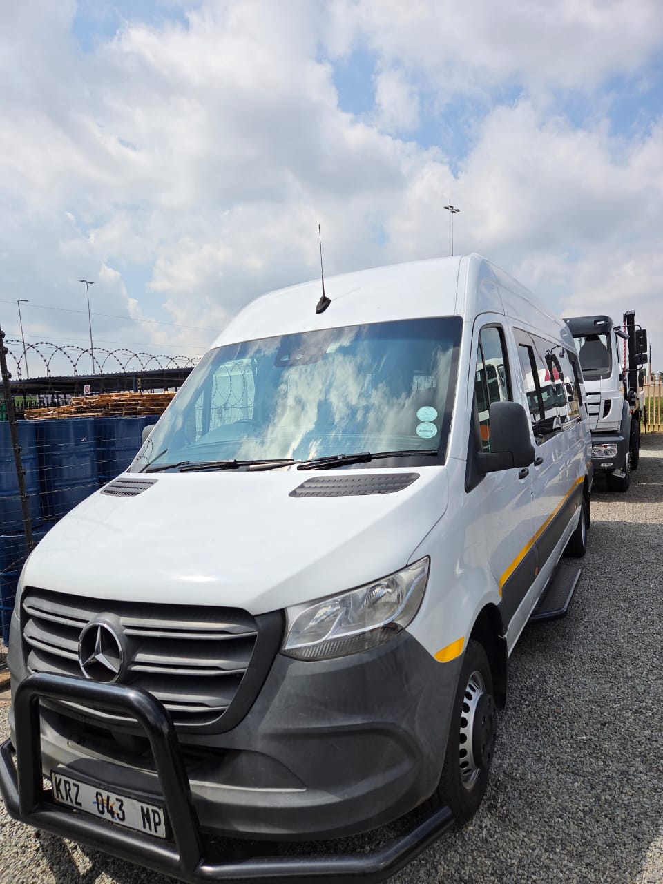 Mercedes Sprinter Bus