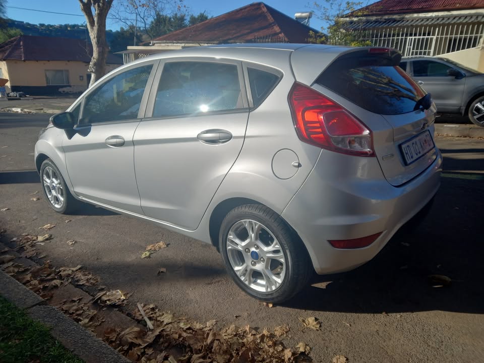 2017 Ford Fiesta Ecoboost 1.0 Petrol, Automatic, Silver, 70000Kms