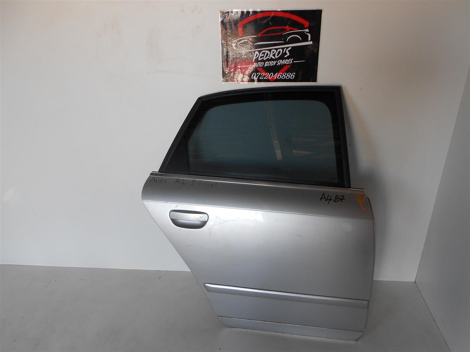 Audi A4 B7 Right Back Door Complete - Private Seller Audi A4 B7 Right Back Door Complete - Private Seller