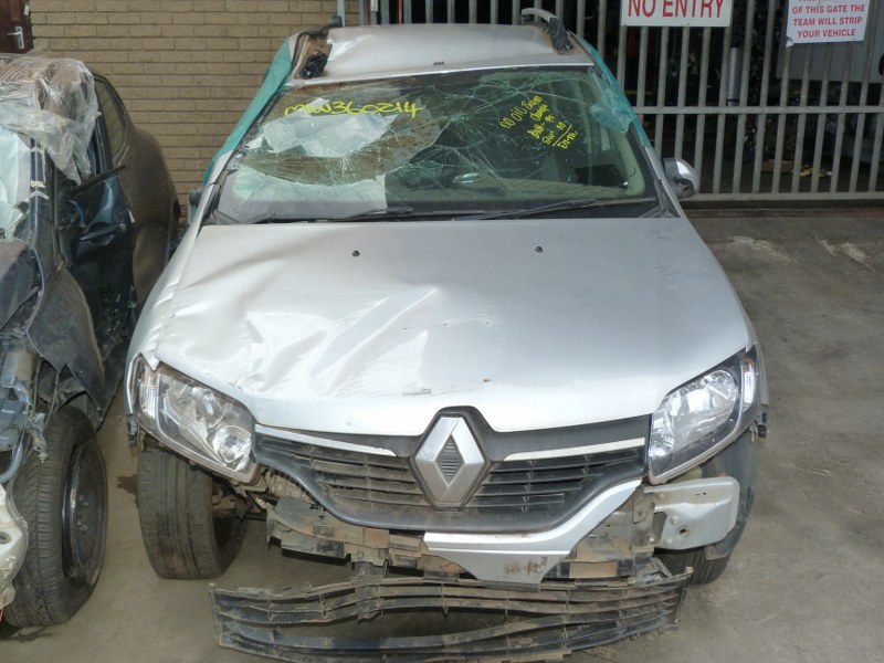 Renault Sandero Stepway 900T - 2017 STRIPPING FOR SPARES - Private Seller Renault Sandero Stepway 900T - 2017 STRIPPING FOR SPARES - Private Seller