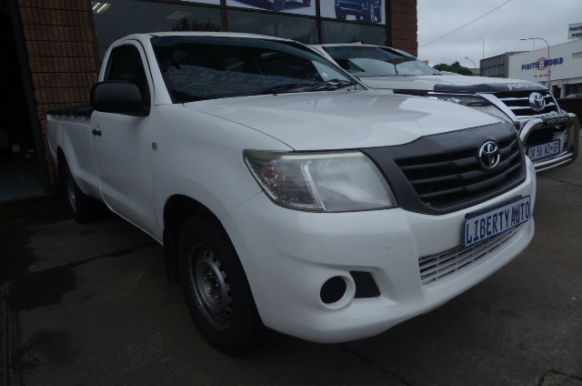 Used 2015 Toyota Hilux 2.5D-4D 4x4 SRX - Private Seller Used 2015 Toyota Hilux 2.5D-4D 4x4 SRX - Private Seller