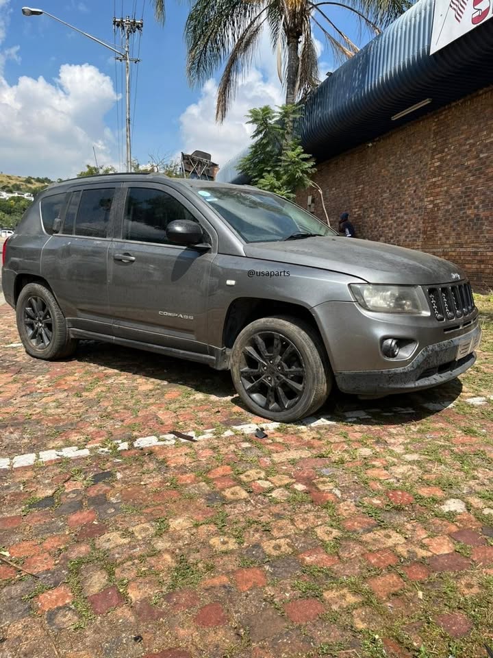2013 Jeep Compass 2.0 Automatic Petrol Interior Parts For Sale - Private Seller