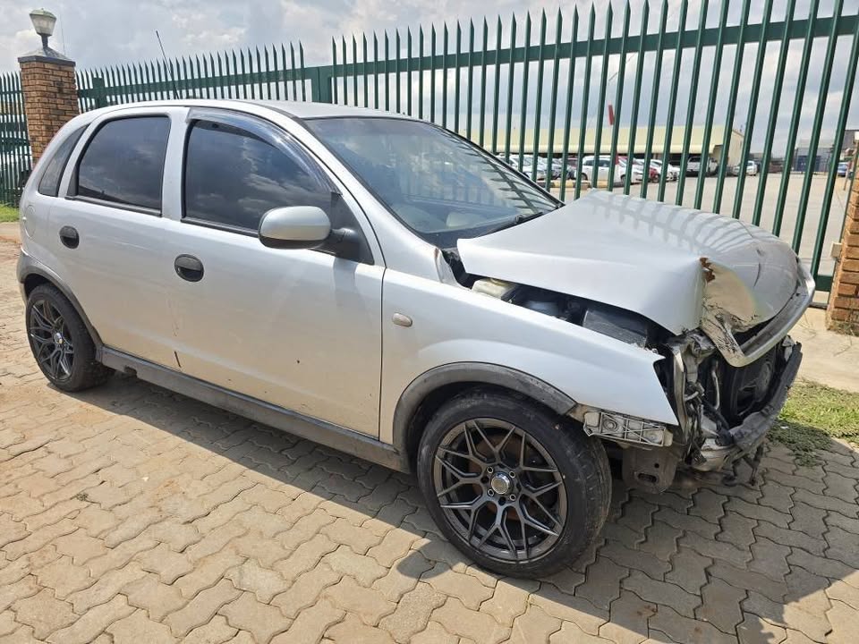 Opel Corsa Gamma 1.6 Stripping For Spares - Private Seller Opel Corsa Gamma 1.6 Stripping For Spares - Private Seller