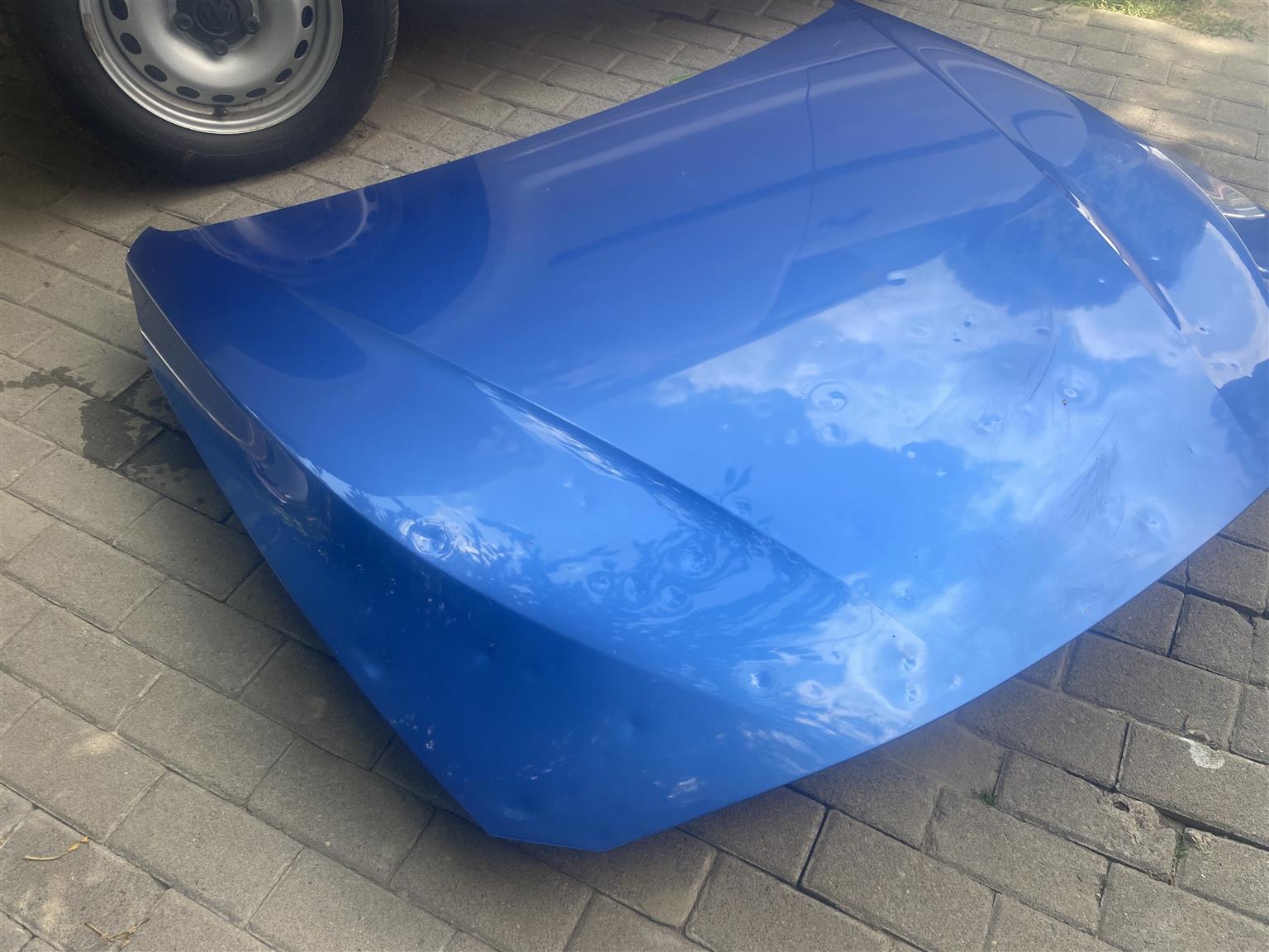 2017 BMW F30 BONNET FOR SALE. IN EXCELLENT CONDITION