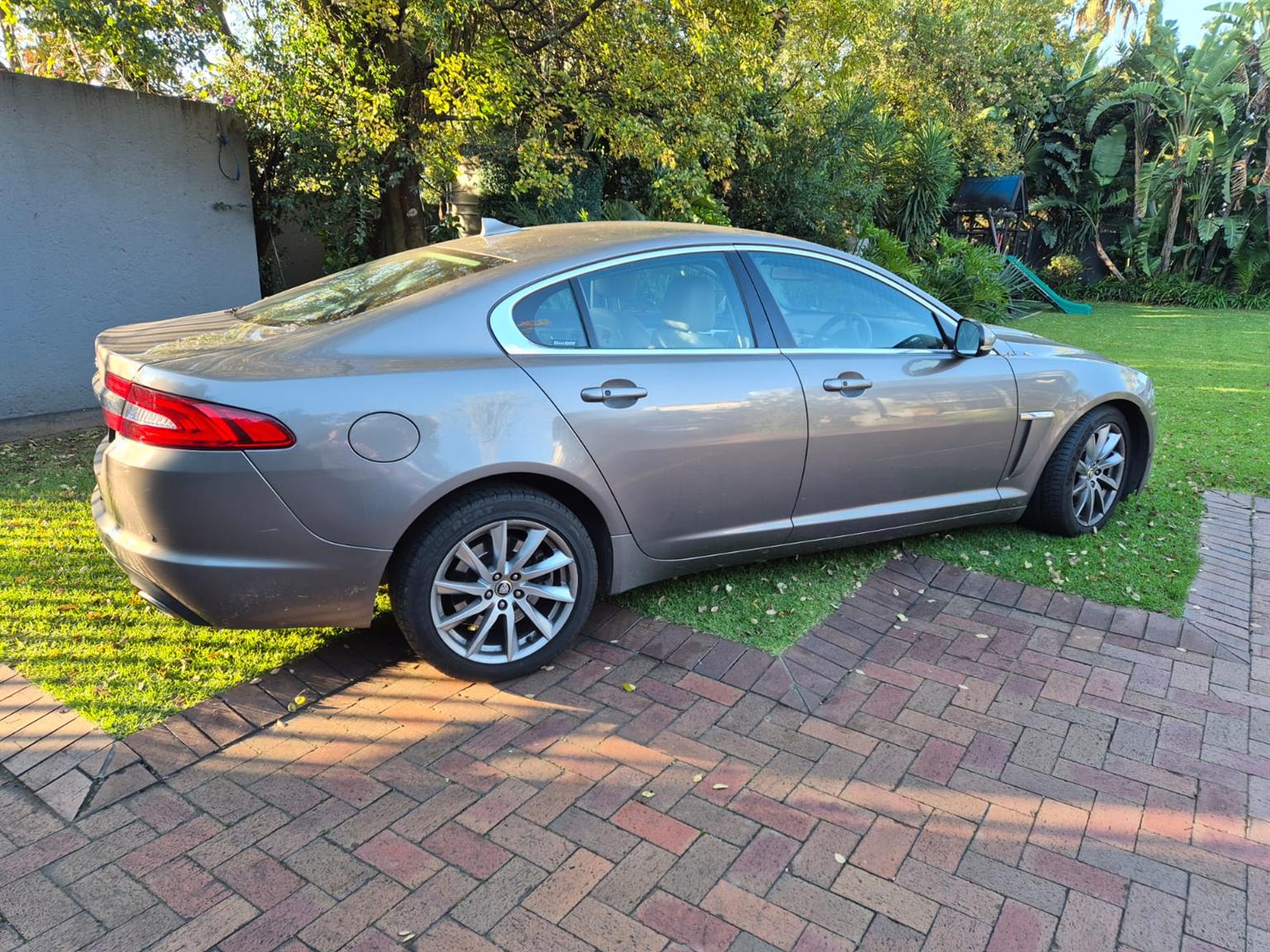 Used 2013 Jaguar XF 2.0 i4 Premium Luxury - Private Seller Used 2013 Jaguar XF 2.0 i4 Premium Luxury - Private Seller