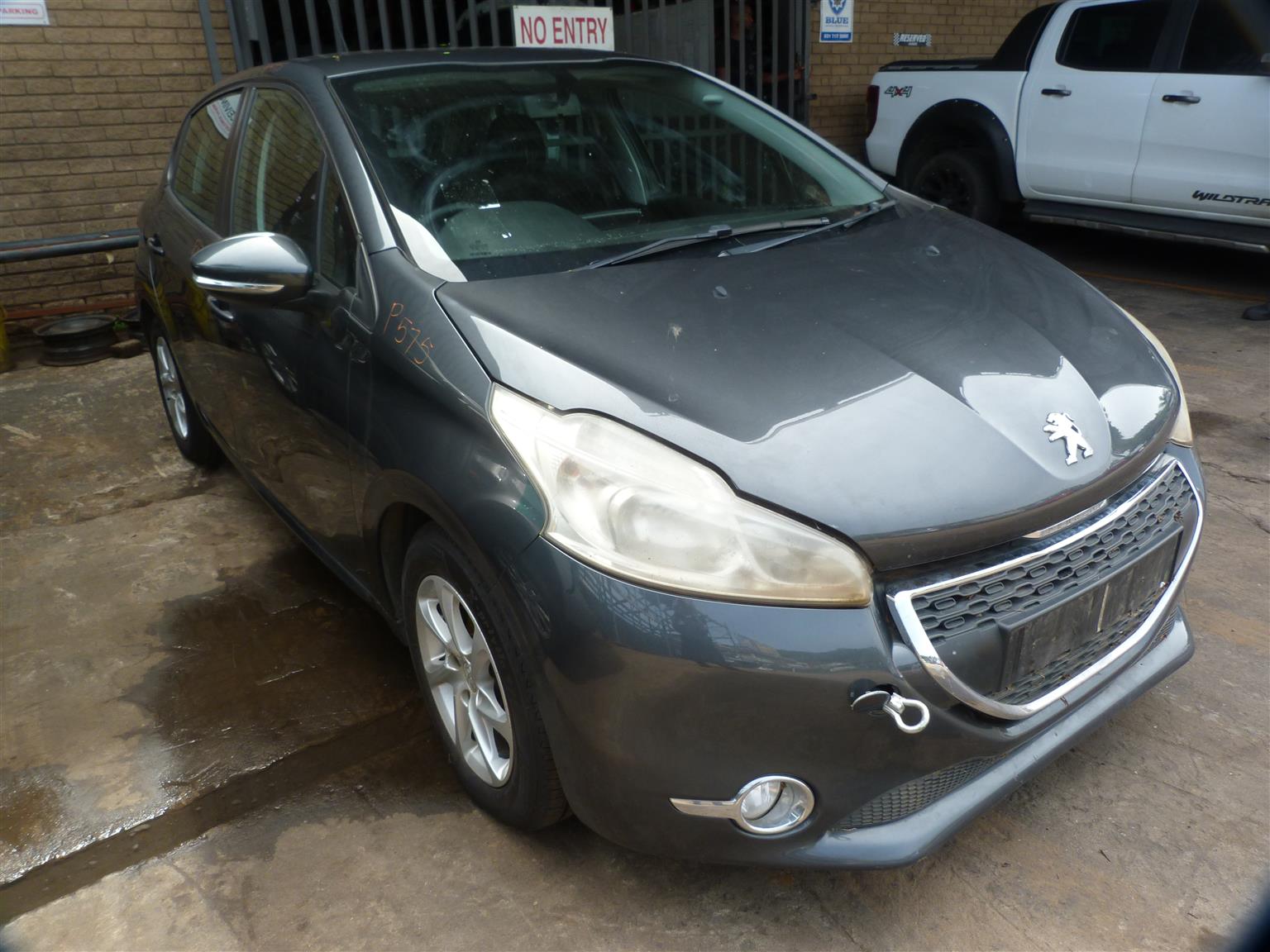 Peugeot 208 1.0 Manual Grey - 2013 SPARESBOYZ STRIPPING FOR SPARES - Private Seller