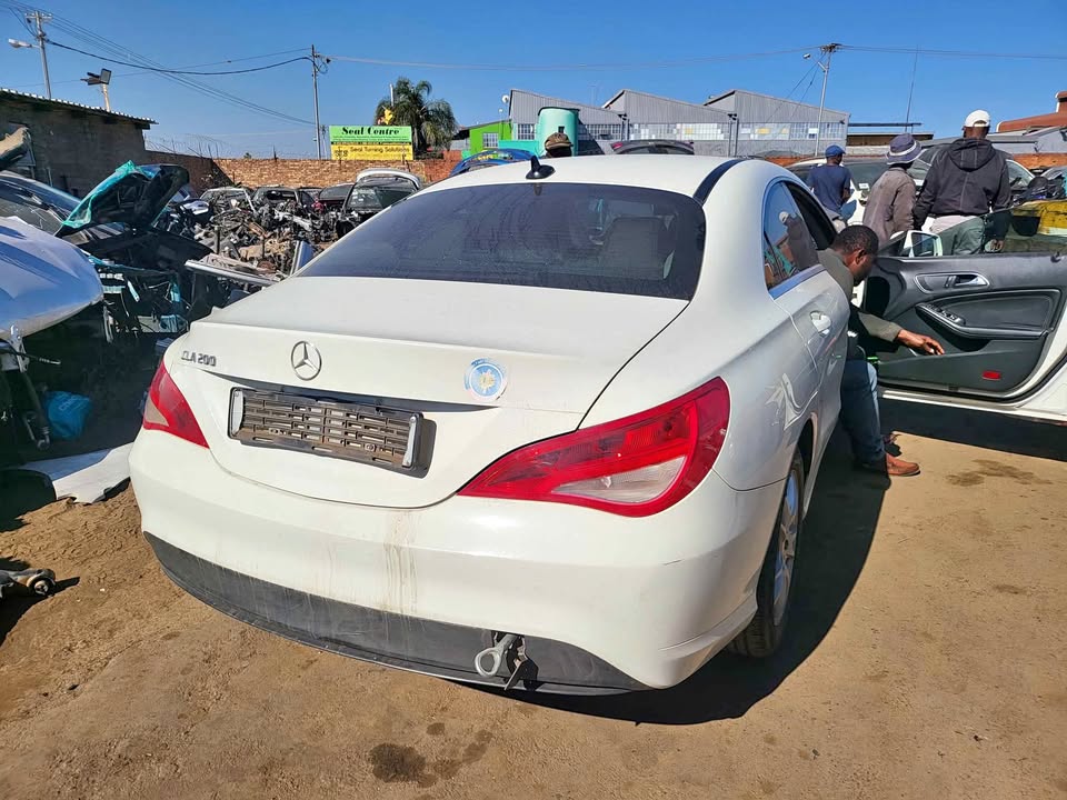 2013 Mercedes CLa stripping for spares