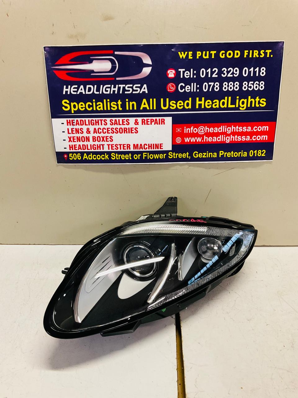 Jaguar XR 150 left side xenon headlight (black) - Private Seller Jaguar XR 150 left side xenon headlight (black) - Private Seller