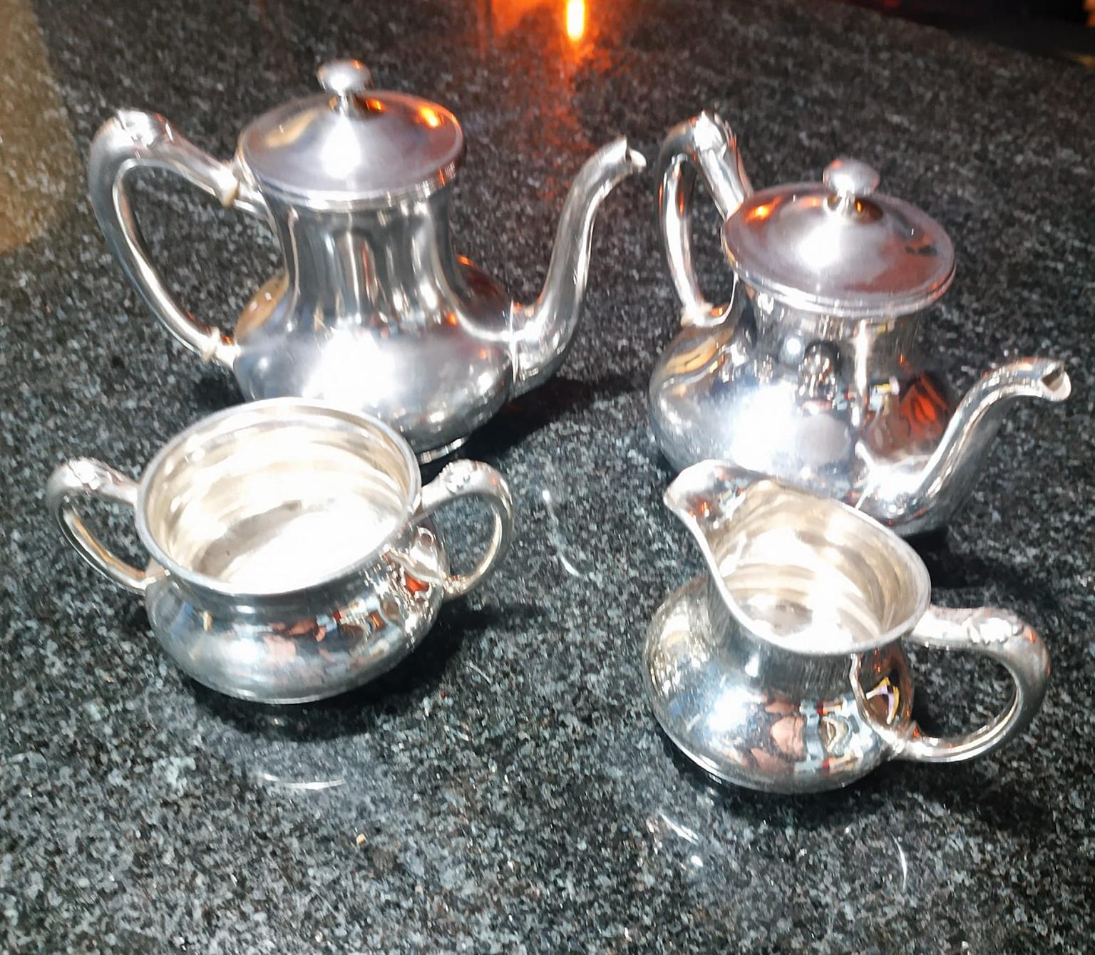 Antique Reed &Barton tea / coffee set Antique Reed &Barton tea / coffee set