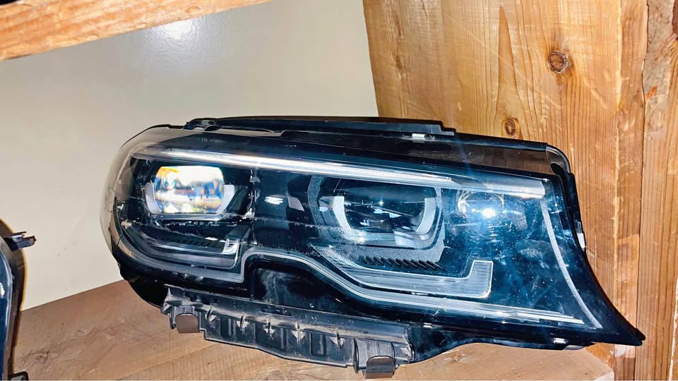 BMW 3 Series G20/G21/G28 headlight 2019/22 - Private Seller BMW 3 Series G20/G21/G28 headlight 2019/22 - Private Seller