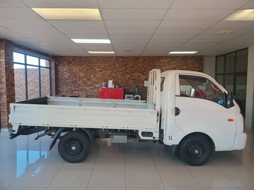 2018 HYUNDAI H100 2.6D