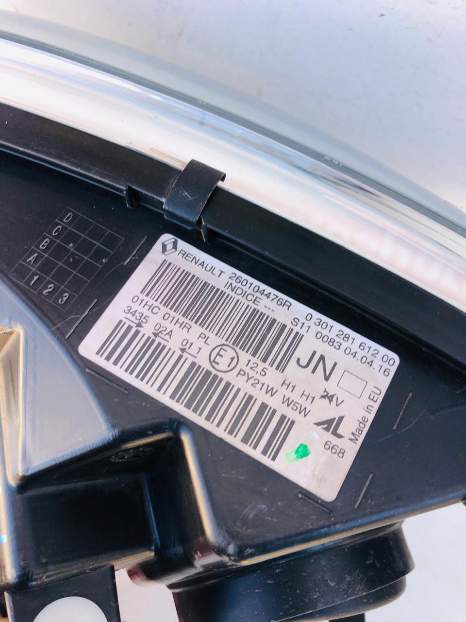 Renault Captur right side halogen headlight - Private Seller Renault Captur right side halogen headlight - Private Seller