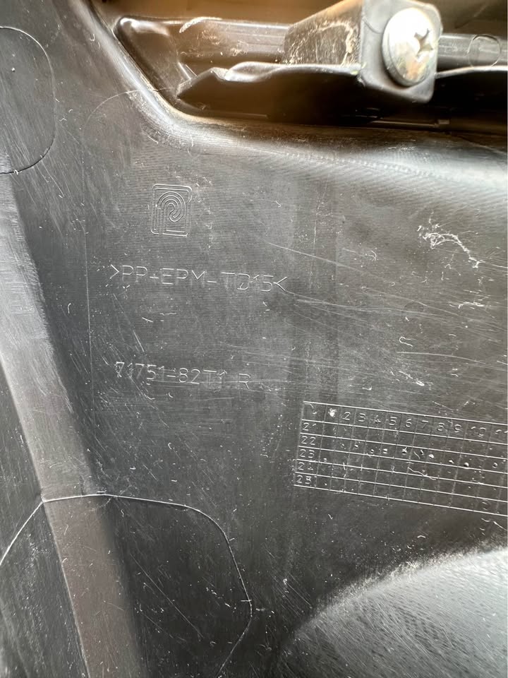 Toyota starlet baleno right side fog light cover - Private Seller