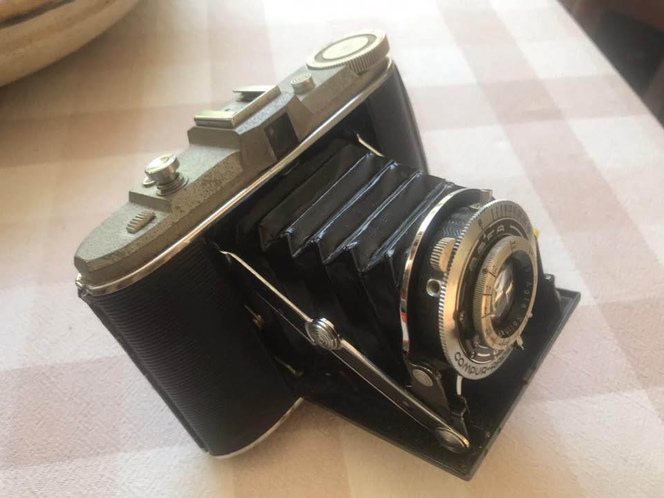 Vintage Zeiss Ikon camera Vintage Zeiss Ikon camera
