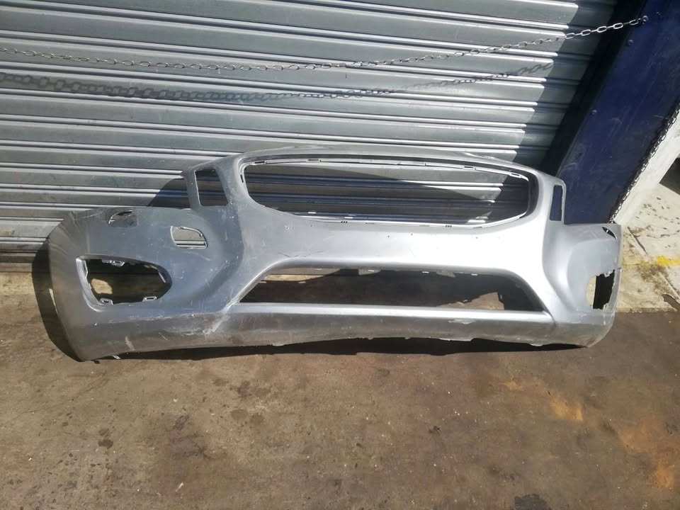 VOLVO V60 2012 FRONT BUMPER FOR SALE - Private Seller VOLVO V60 2012 FRONT BUMPER FOR SALE - Private Seller