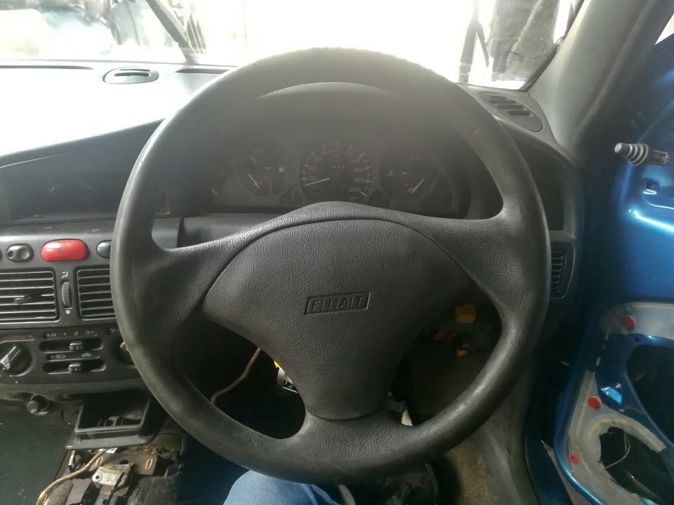 FIAT PALIO STEERING WHEEL - Private Seller