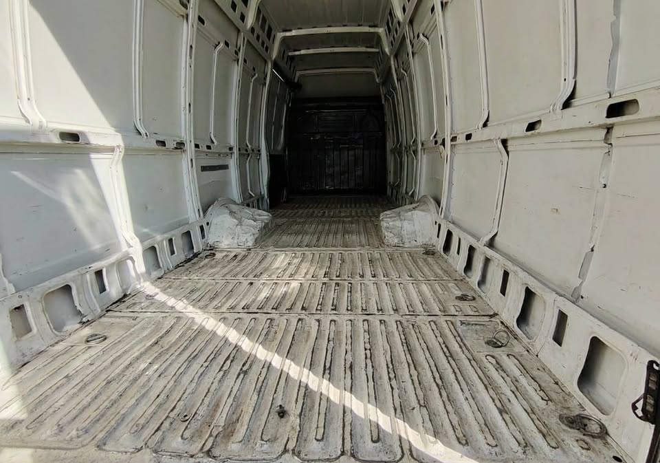2019 IVECO PANELVAN C70