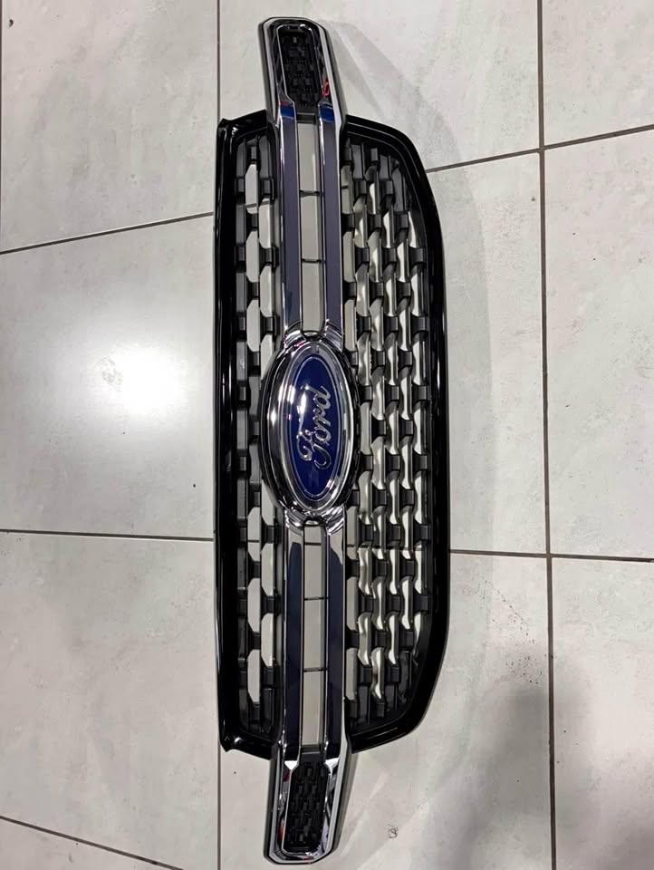 Ford Ranger Next Gen OEM Grill - Private Seller Ford Ranger Next Gen OEM Grill - Private Seller