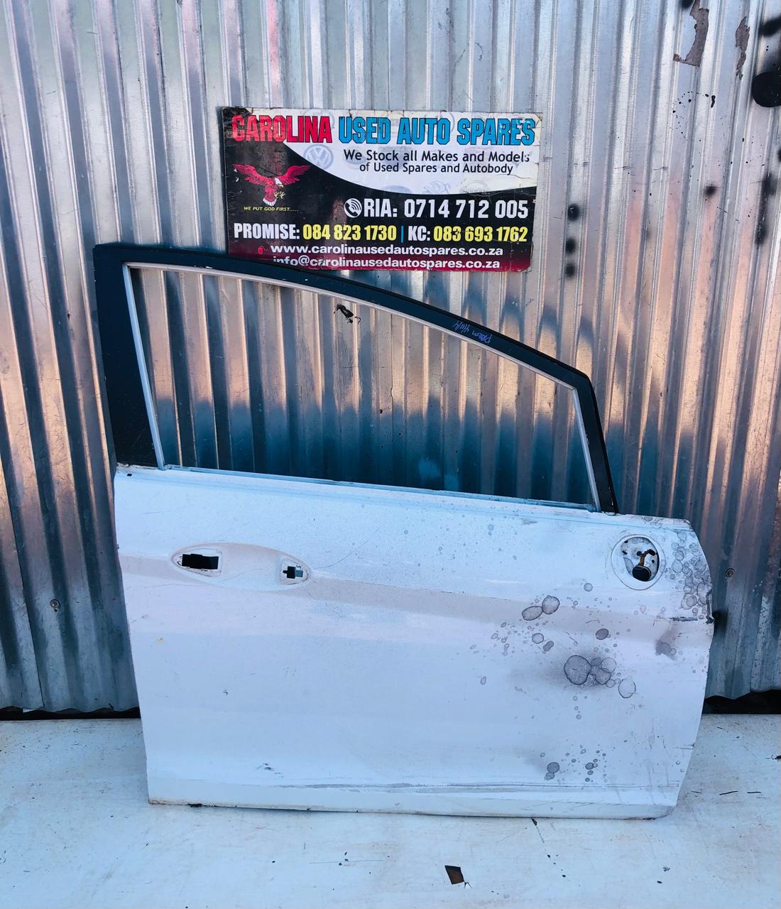 Ford Fiesta right side front door - Private Seller