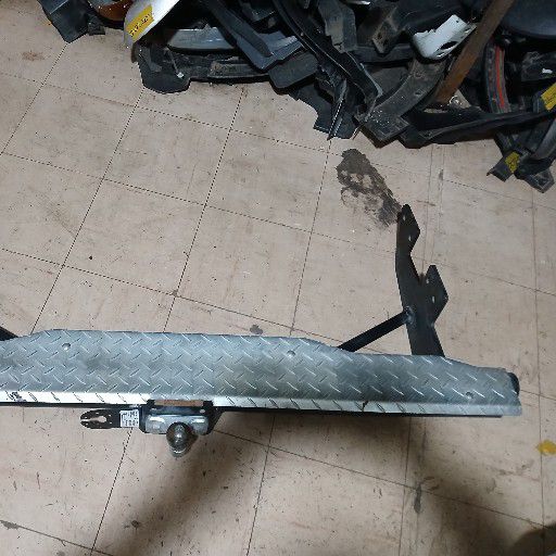Toyota hilux towbar - Private Seller