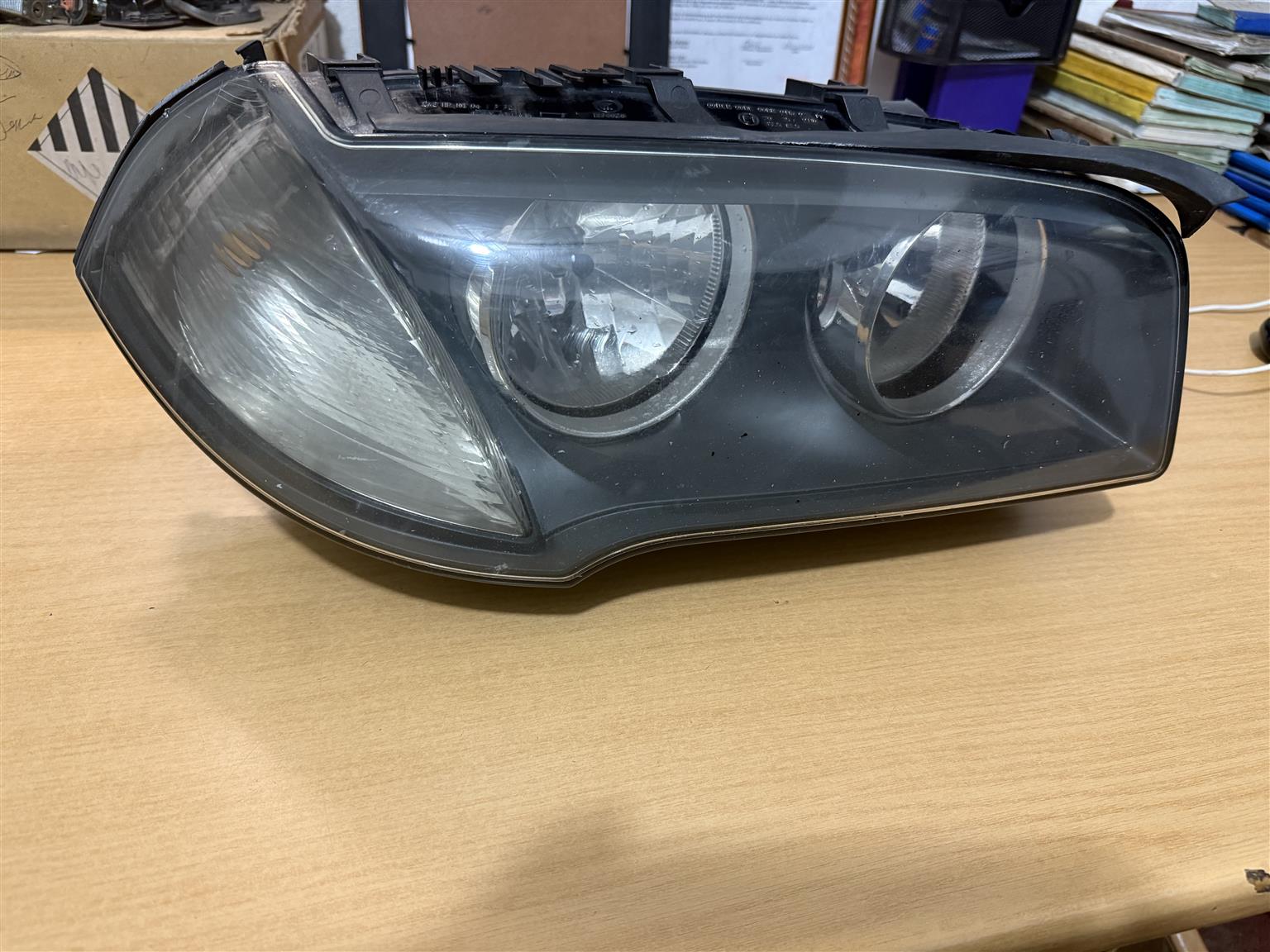 2004-2010 BMW X3 E83 Headlight - Private Seller 2004-2010 BMW X3 E83 Headlight - Private Seller