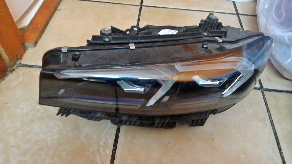 BMW G20 laser blue headlights - Private Seller BMW G20 laser blue headlights - Private Seller