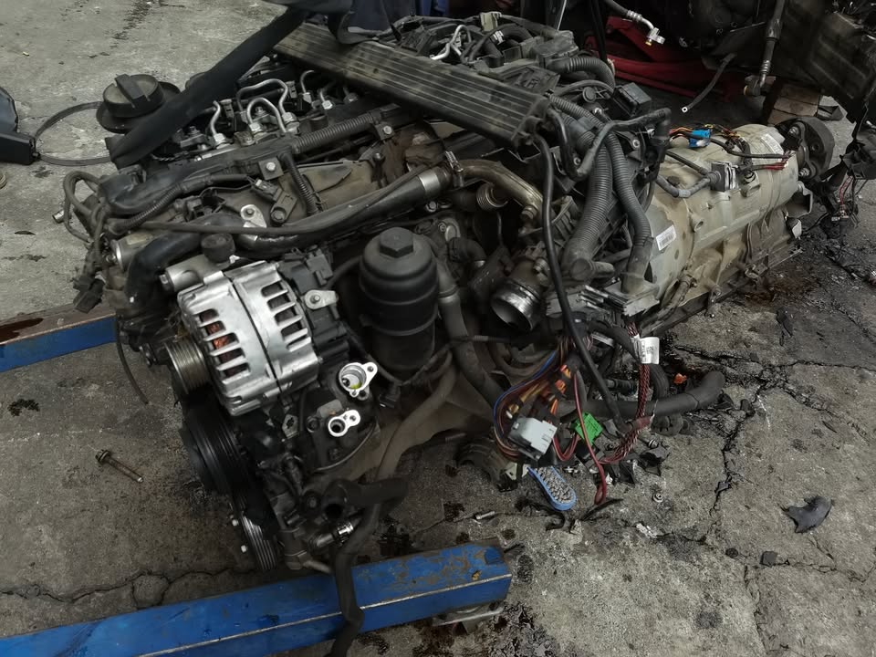 BMW N57 330D ENGINE & GEARBOX - Private Seller BMW N57 330D ENGINE & GEARBOX - Private Seller