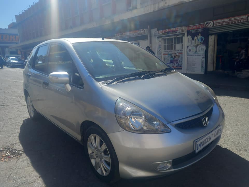2007 HONDA JAZZ 1.4 PETROL, AUTOMATIC, SILVER COLOR, MILEAGE  SPARE KEY