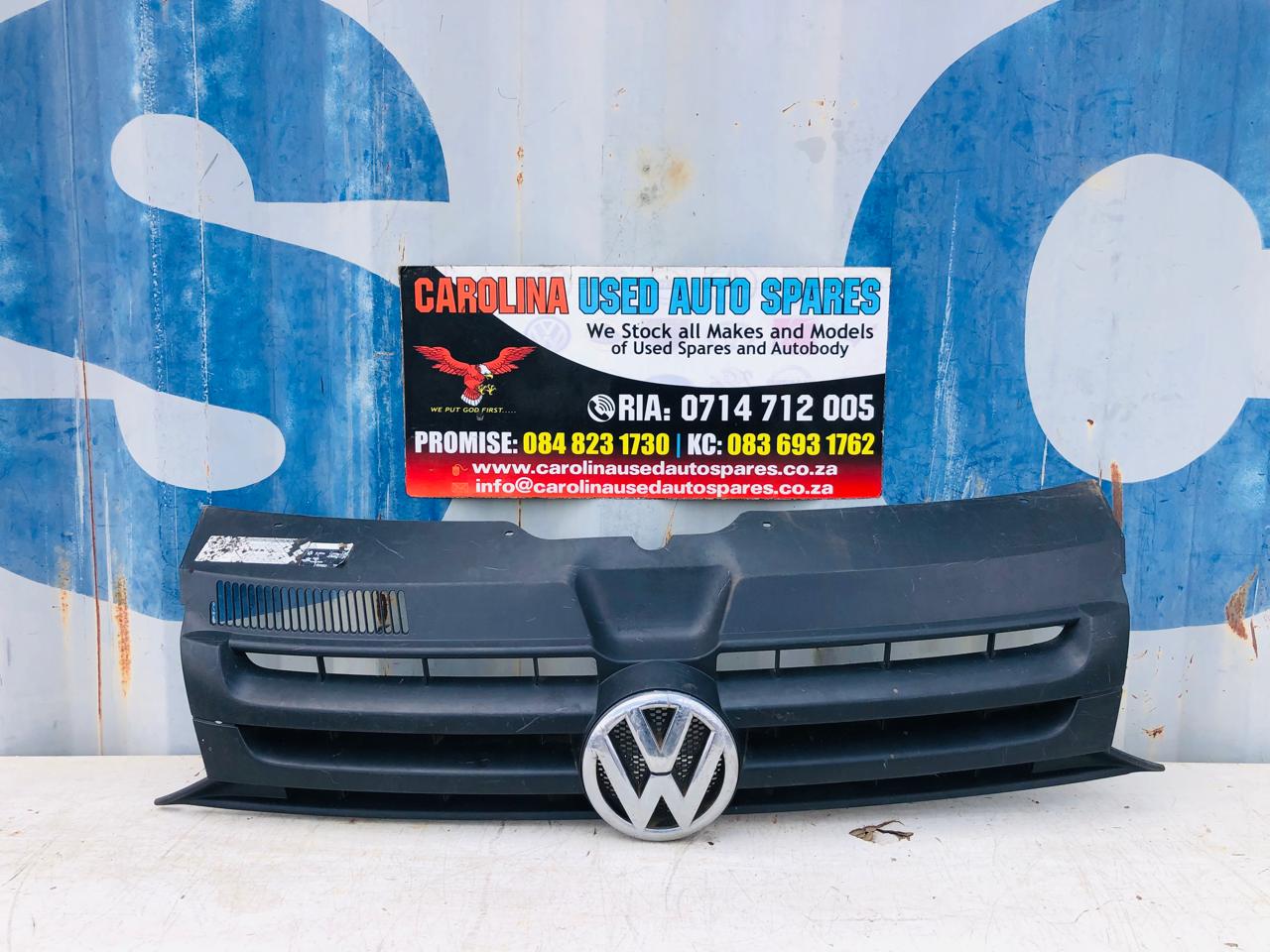 VW Transporter T5 radiator grill with badge (2009-2015) - Private Seller VW Transporter T5 radiator grill with badge (2009-2015) - Private Seller